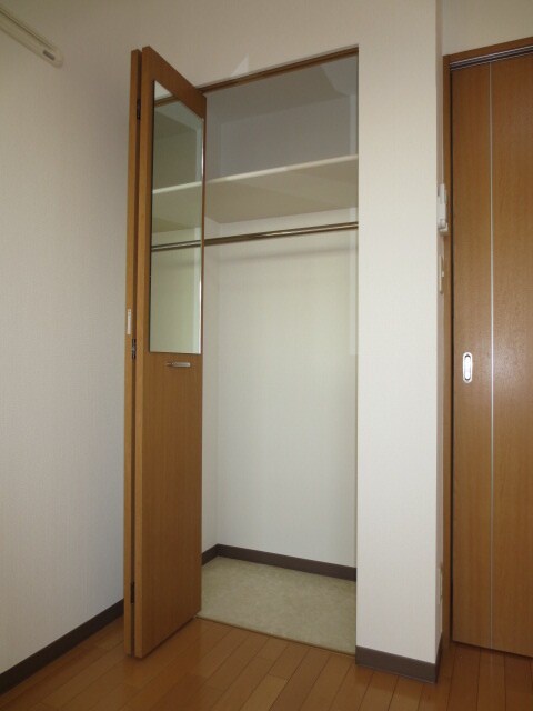 物件内観写真11　(収納)