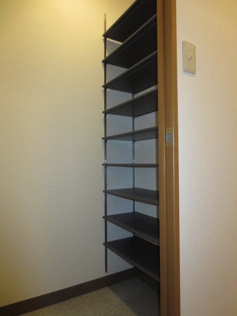 物件内観写真13　(靴箱)