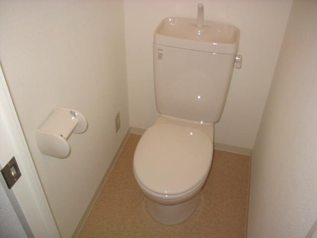 物件内観写真10　(トイレ)