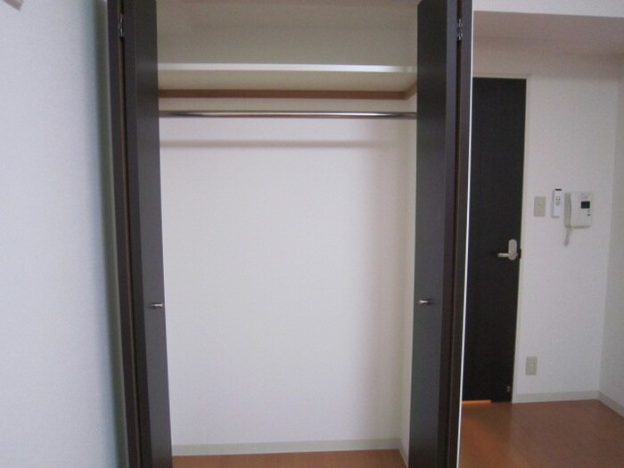 物件内観写真10　(収納)
