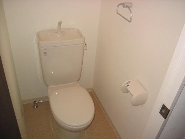 物件内観写真12　(トイレ)