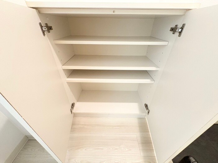 物件内観写真15　(靴箱)