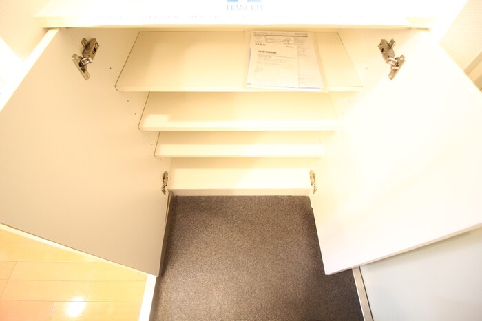 物件内観写真16　(靴箱)