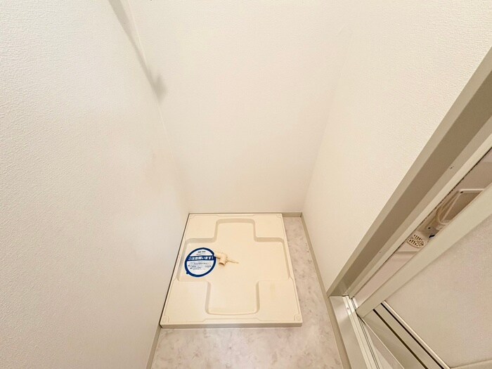 物件内観写真18　(洗濯機置場)