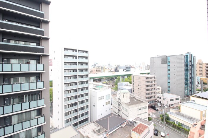 物件内観写真20　(室内からの展望)