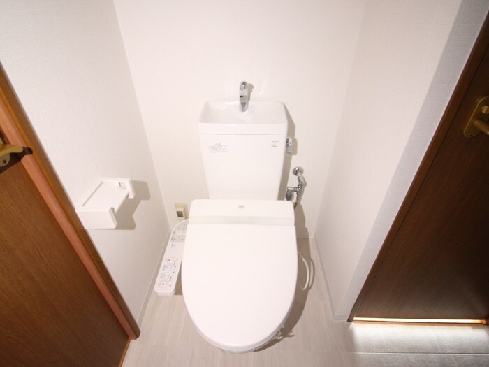 物件内観写真9　(トイレ)