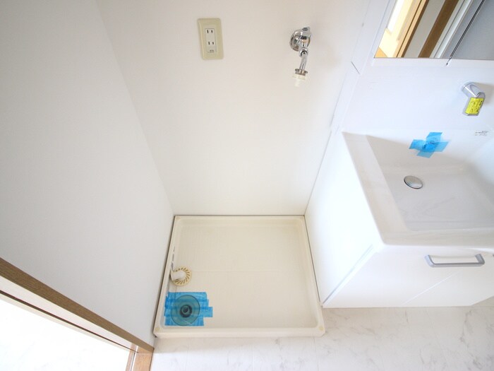 物件内観写真19　(洗濯機置場)