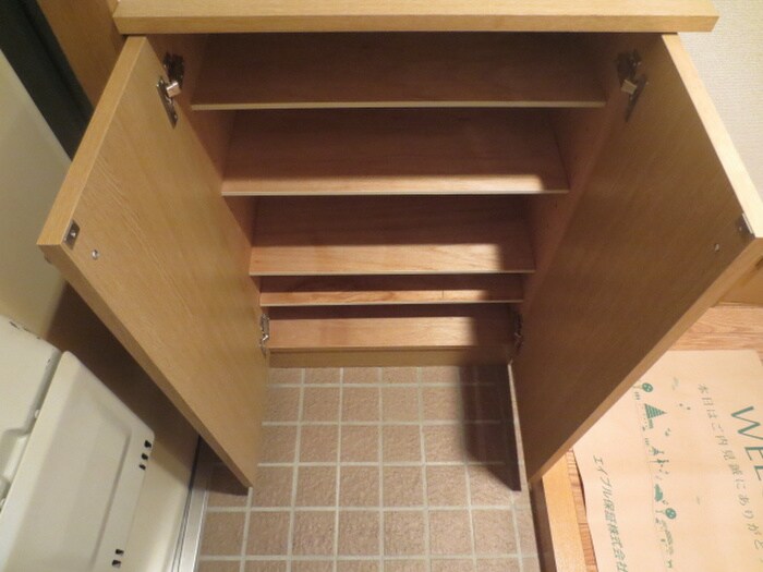 物件内観写真16　(靴箱)