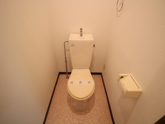 物件内観写真11　(トイレ)