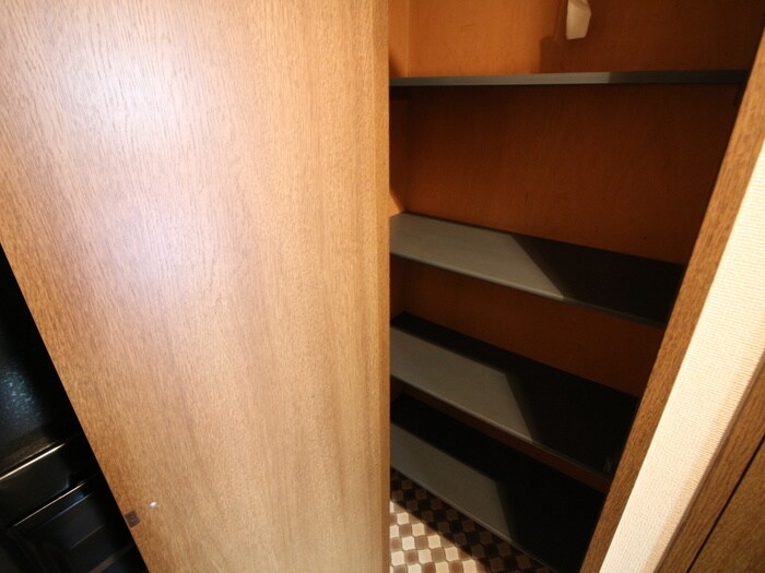 物件内観写真18　(靴箱)