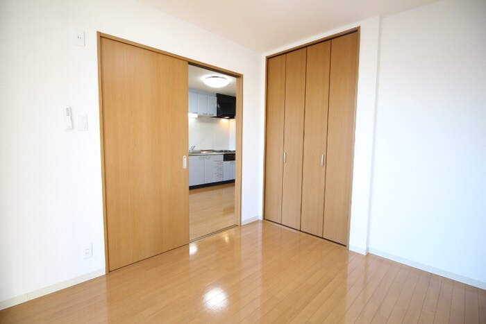 物件内観写真8　(居室)