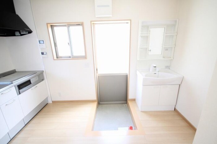 物件内観写真6　(内観写真)