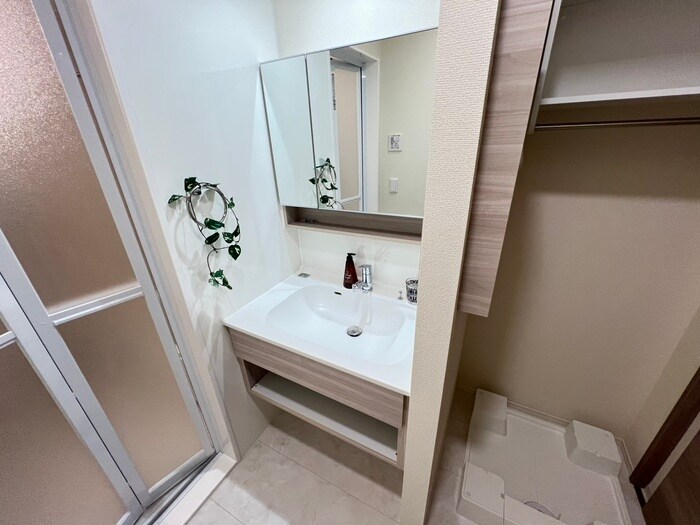 物件内観写真11　(洗面)