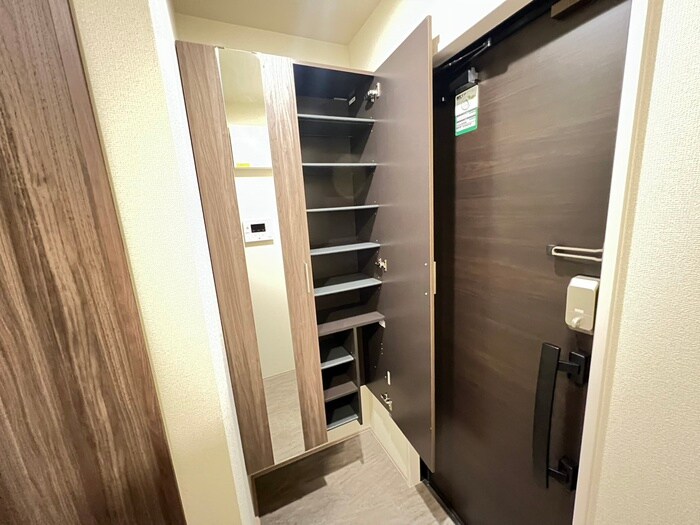 物件内観写真18　(靴箱)