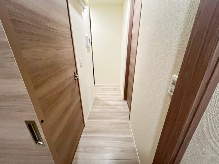 物件内観写真20　(廊下)