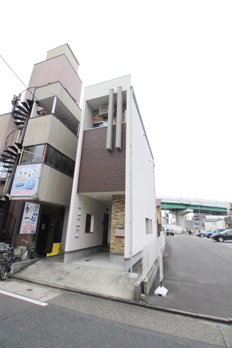 物件外観写真1　(外観写真)