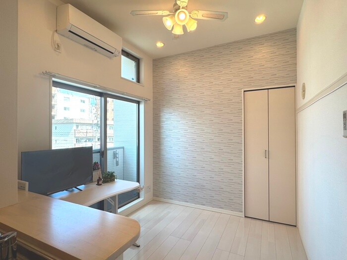 物件内観写真7　(居室)