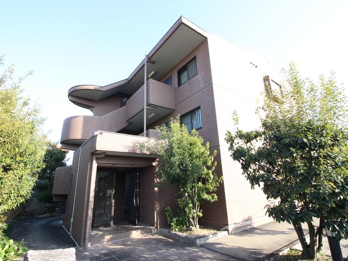 物件外観写真5　(エントランス部分)