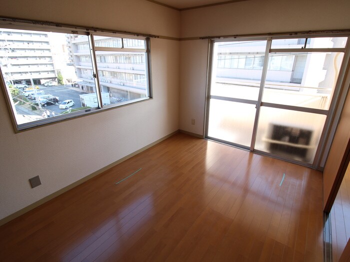 物件内観写真9　(居室)