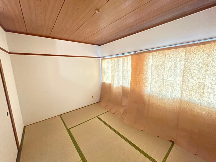 物件内観写真10　(居室)