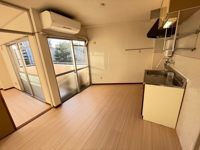 シノダビルの居室