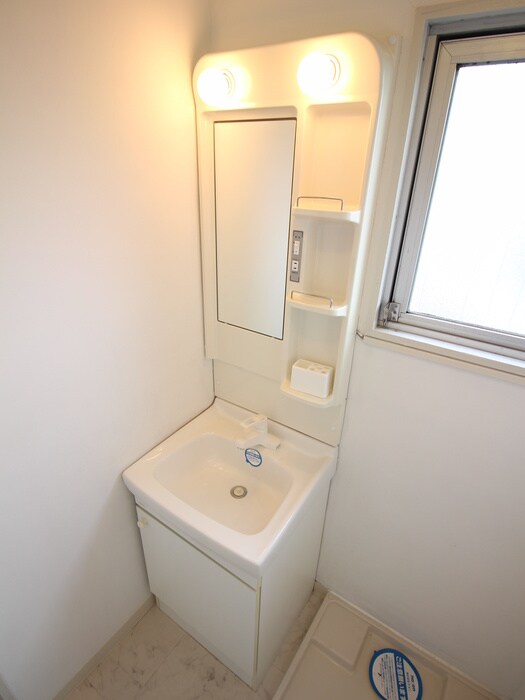 物件内観写真11　(洗面)