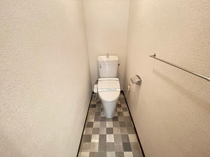 物件内観写真14　(トイレ)
