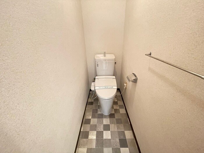 物件内観写真15　(トイレ)