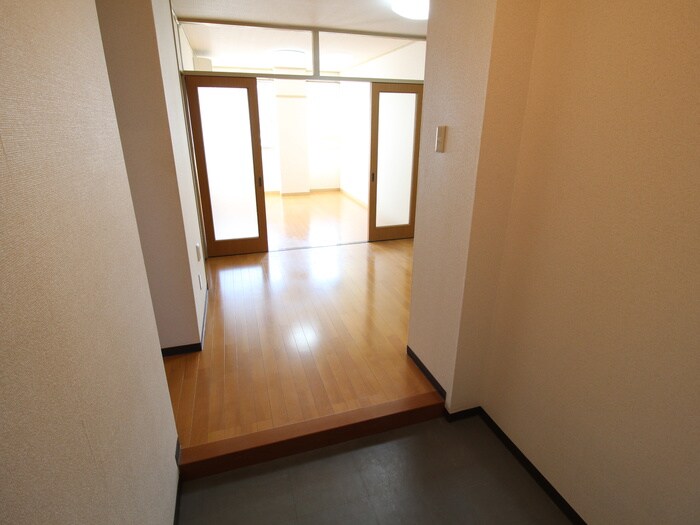 物件内観写真20　(廊下)