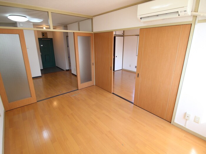 物件内観写真22　(居室)