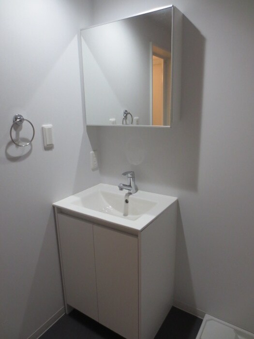 物件内観写真12　(洗面)