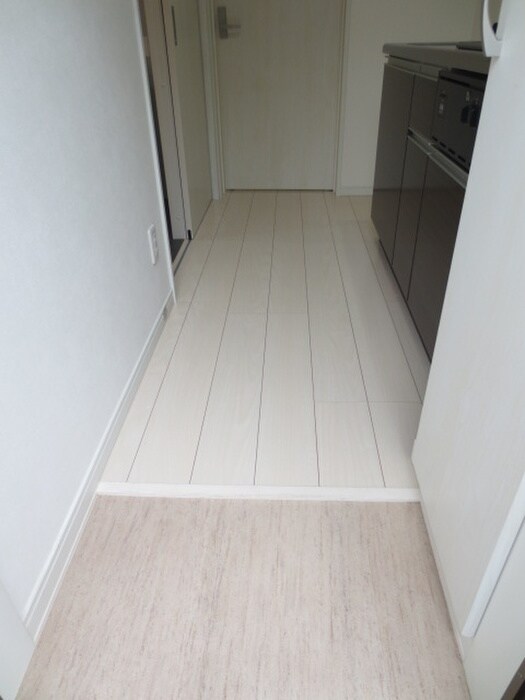 物件内観写真16　(玄関)