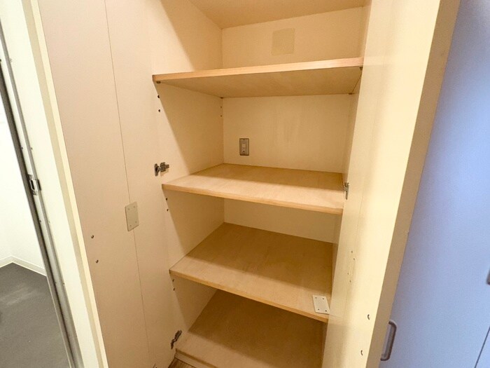 物件内観写真12　(収納)