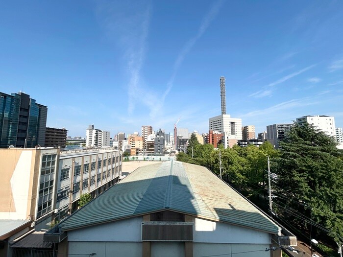 物件内観写真15　(室内からの展望)