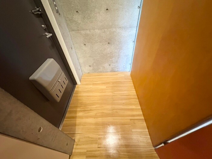 物件内観写真15　(玄関)