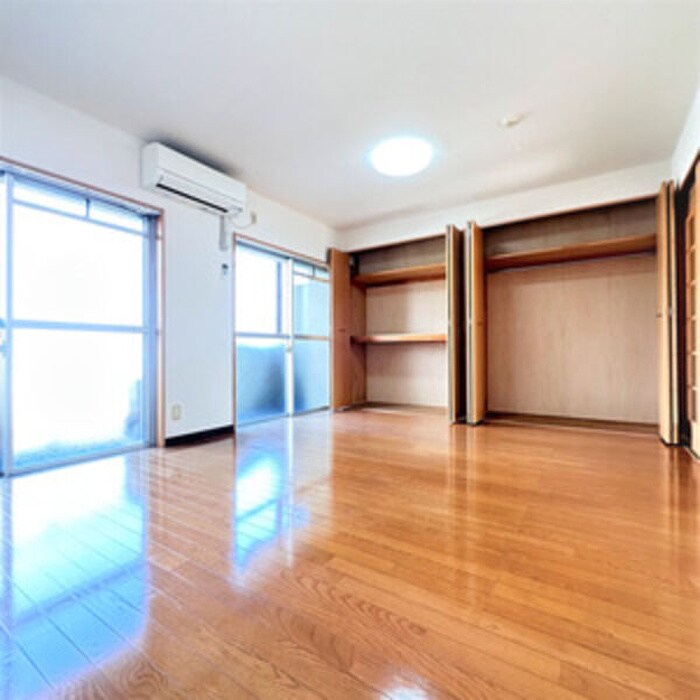 物件内観写真11　(収納)