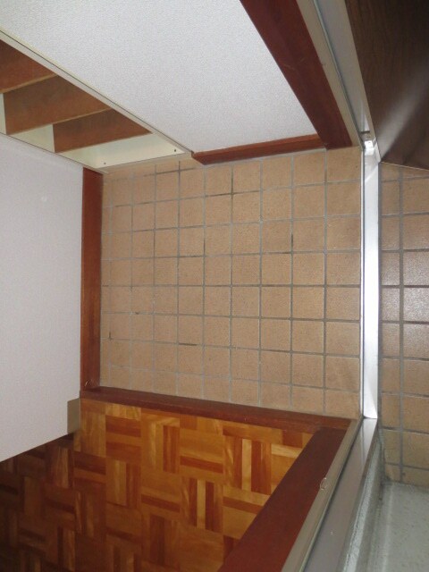 物件内観写真15　(玄関)