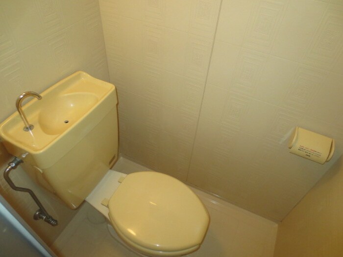 物件内観写真12　(トイレ)