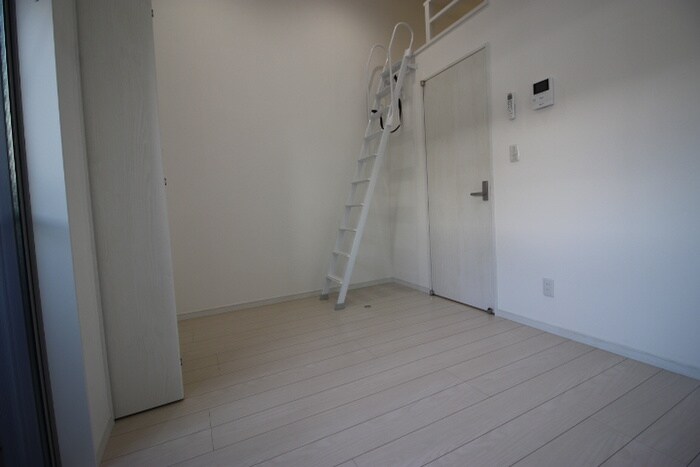 物件内観写真6　(居室)