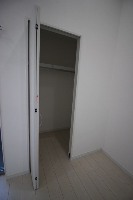 物件内観写真10　(収納)