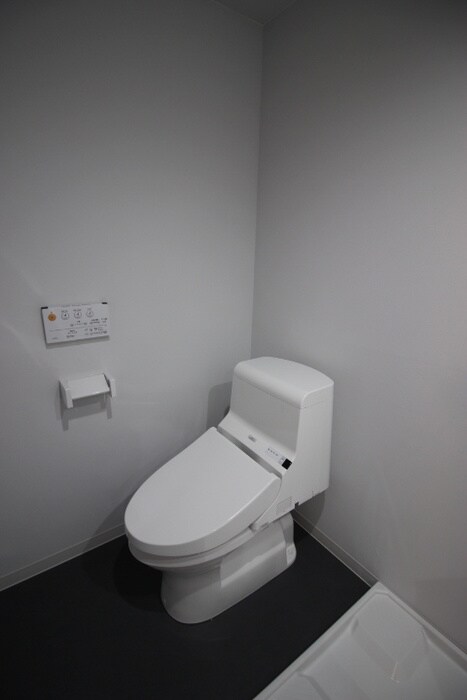 物件内観写真16　(トイレ)