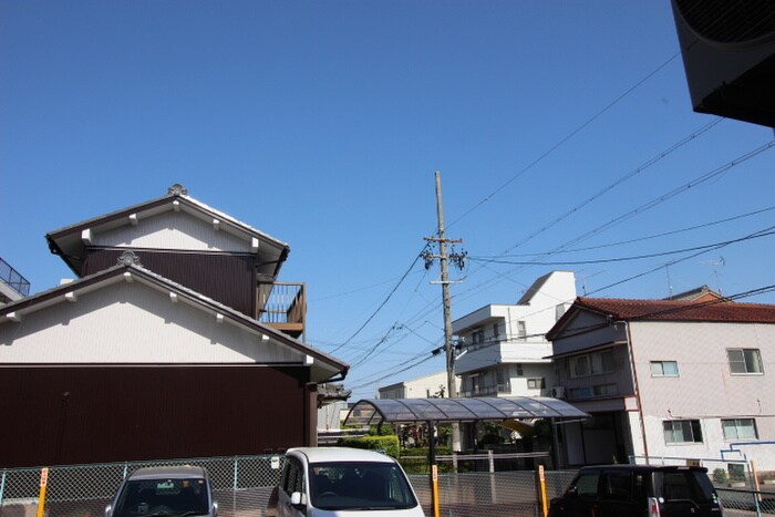 物件内観写真18　(室内からの展望)