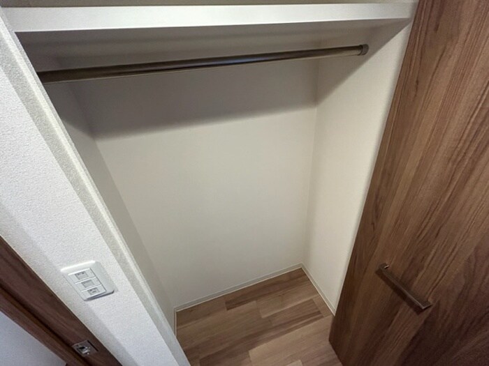 物件内観写真12　(収納)