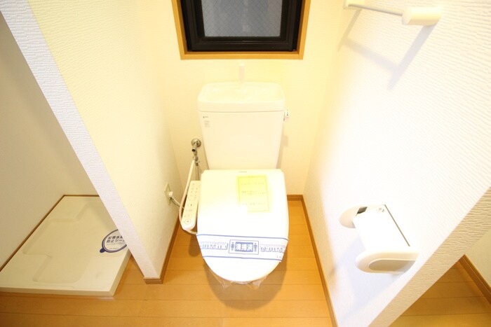 物件内観写真12　(トイレ)