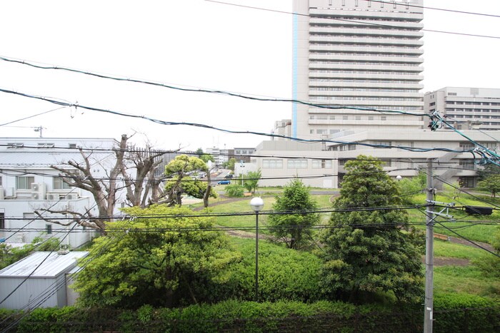 物件内観写真14　(室内からの展望)