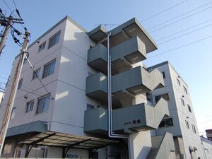 メゾン岡田外観写真