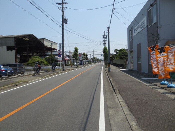 物件外観写真6　(周辺環境)