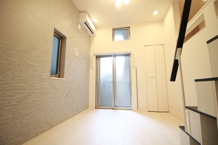 物件内観写真8　(廊下)