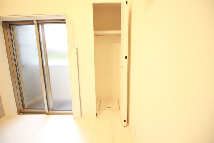 物件内観写真12　(収納)