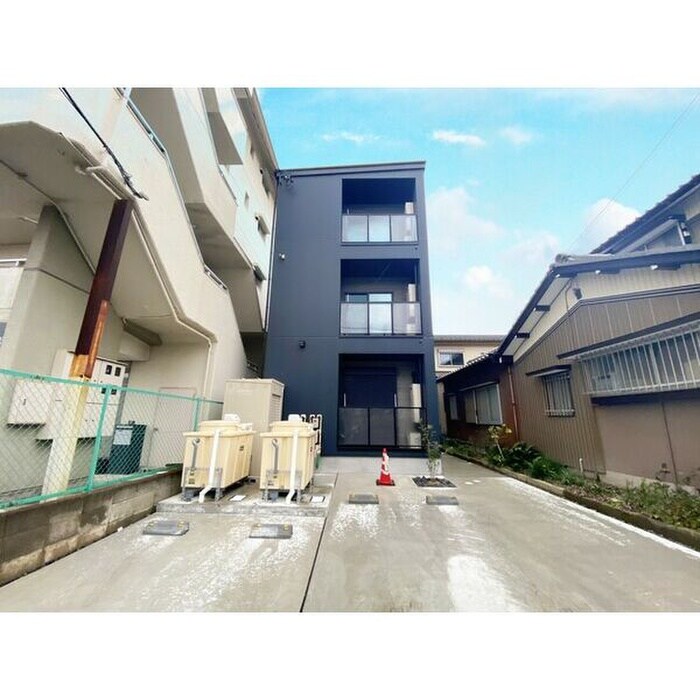 物件外観写真1　(外観写真)